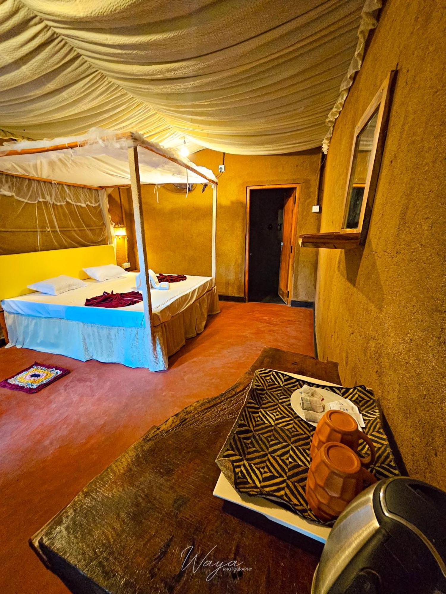 Wild Safari Clay House Hotel Udawalawe Eksteriør billede